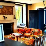 Logis Domaine Du Chatelard Szálloda 4*