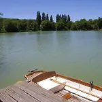 Logis Domaine Du Chatelard Hotell