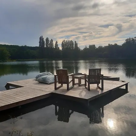 Logis Domaine Du Chatelard Hotell 4*