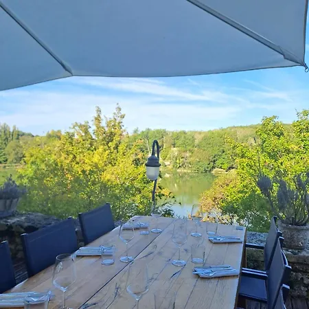 Logis Domaine Du Chatelard