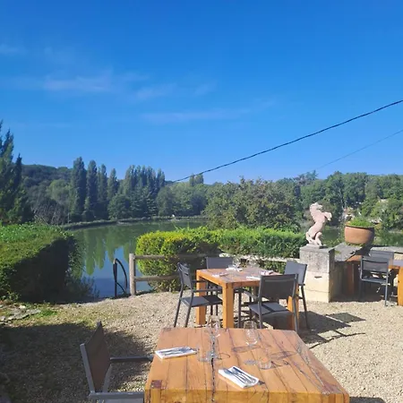 Logis Domaine Du Chatelard Hotel 4*