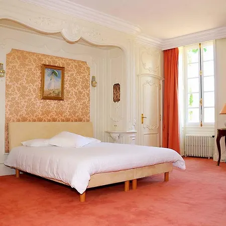 Logis Domaine Du Chatelard Hotel