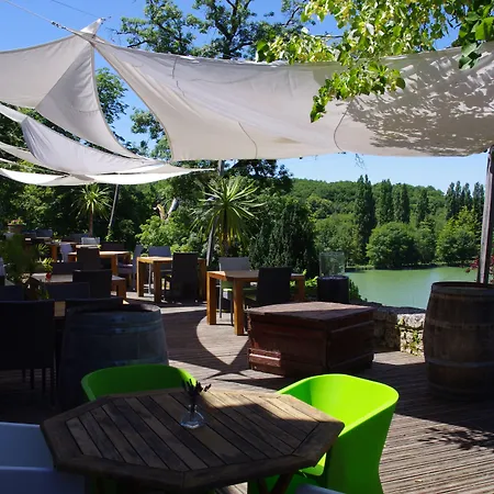 Hotel Logis Domaine Du Chatelard Dirac