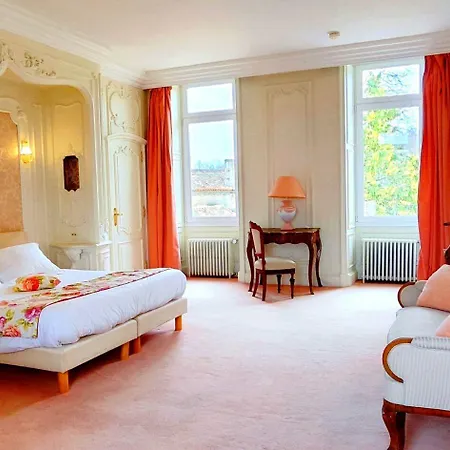 Logis Domaine Du Chatelard Hotel 4*