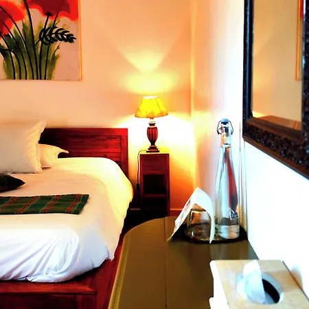 Logis Domaine Du Chatelard Hotel