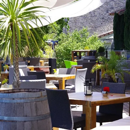 Logis Domaine Du Chatelard Hotel