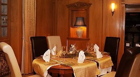 Logis Domaine Du Chatelard Hotell 4*