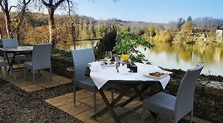 Hotell Logis Domaine Du Chatelard 4*
