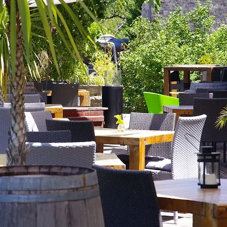 Logis Domaine Du Chatelard 4*