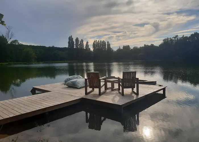 Logis Domaine Du Chatelard Hotel 4*