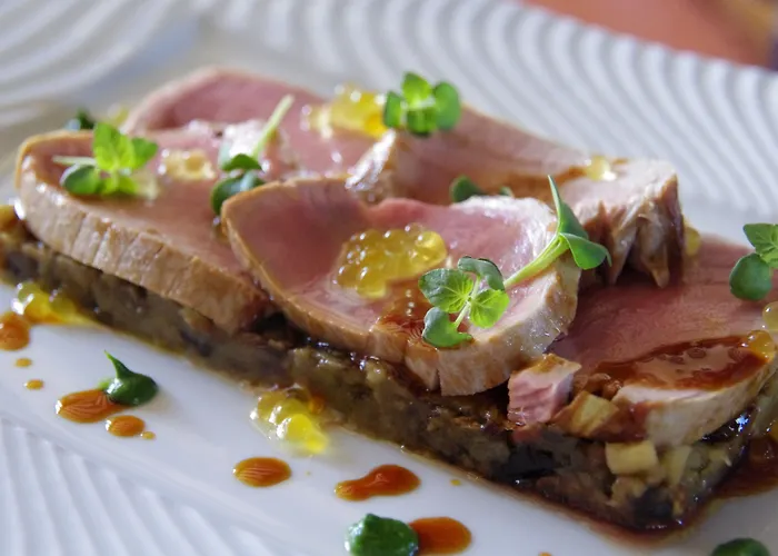 Hotel Logis Domaine Du Chatelard